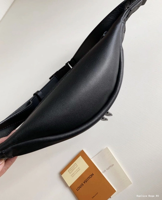 Cheap DISCOVERY BUMBAG LOUIS VUITTON 0820